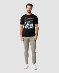 Aurora Heights Tee-Black-Regular-Full--Model---L